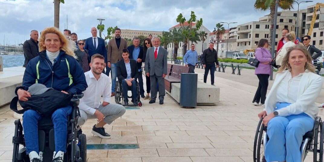 Screenshot_20230516_142557_Gallery